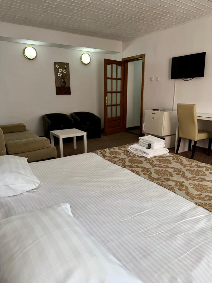 Darin Hotel Bucharest Exterior photo